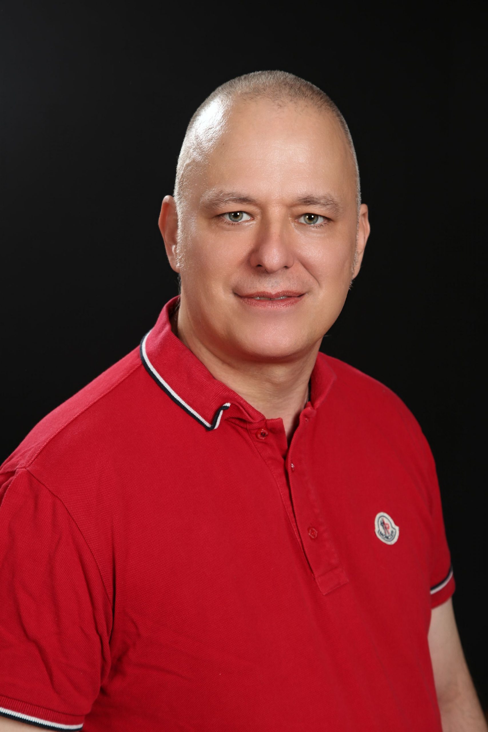 Владимир Велев